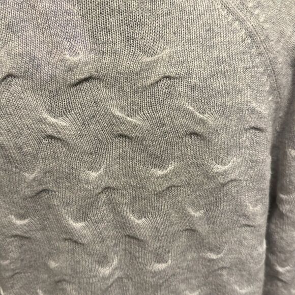 Theory mineral grey Tucked 100% cashmere crewneck long sleeve sweater. NWT. Lg - Picture 5 of 6